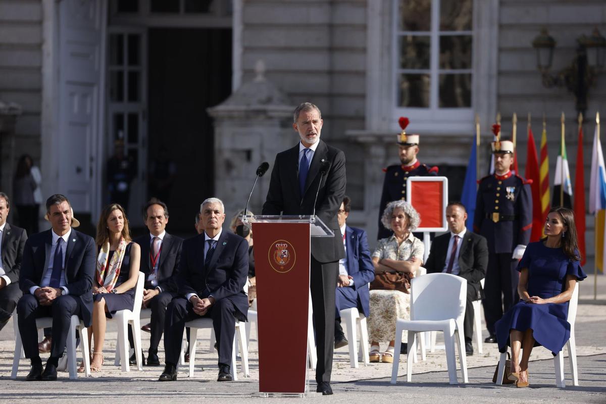 Los Reyes y Sánchez presiden el tercer homenaje a las víctimas de la pandemia