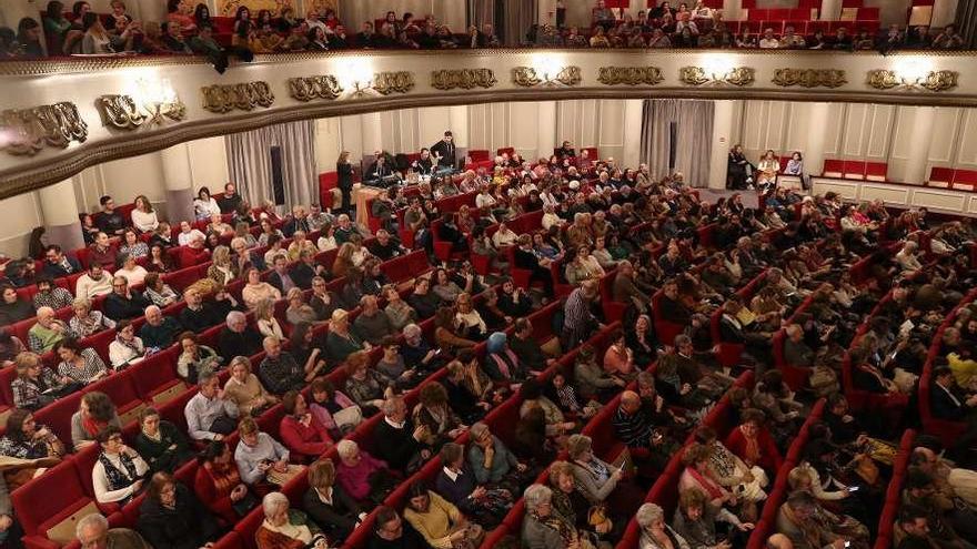 Público antes del inicio de una función teatral el pasado febrero.