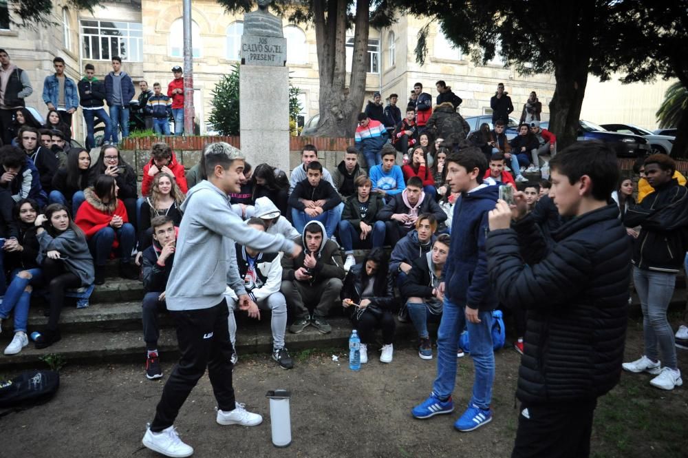 El parque Fleming acogió una de las conocidas como "Batalla de gallos" en las que se emplea el rap a modo de picotazos