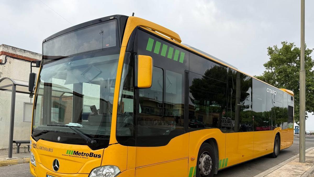 Nuevo autobús urbano en Massamagrell.