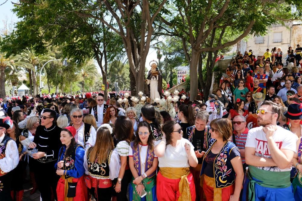 Traslado del santo en los Moros y Cristianos de Elda