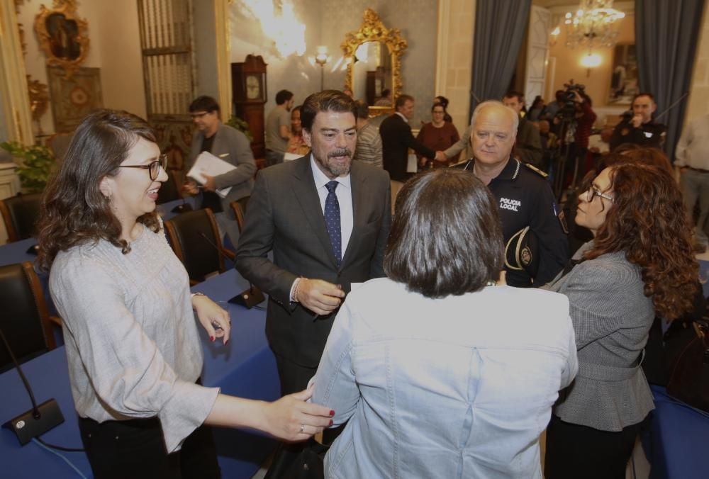 Primer pleno en Alicante con Luis Barcala como alcalde