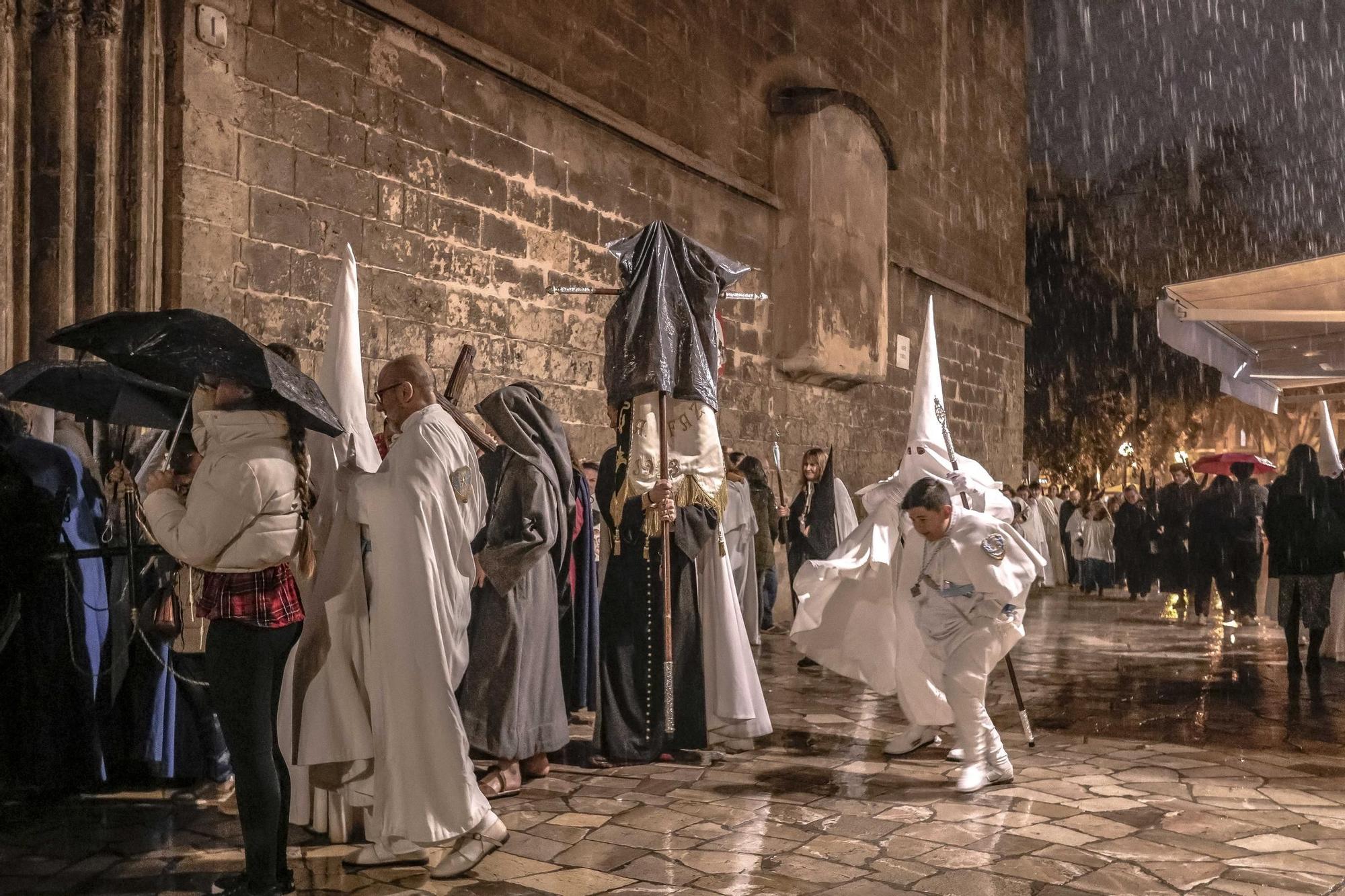 FOTOS | SEMANA SANTA 2024: Procesión de la Virgen Dolorosa