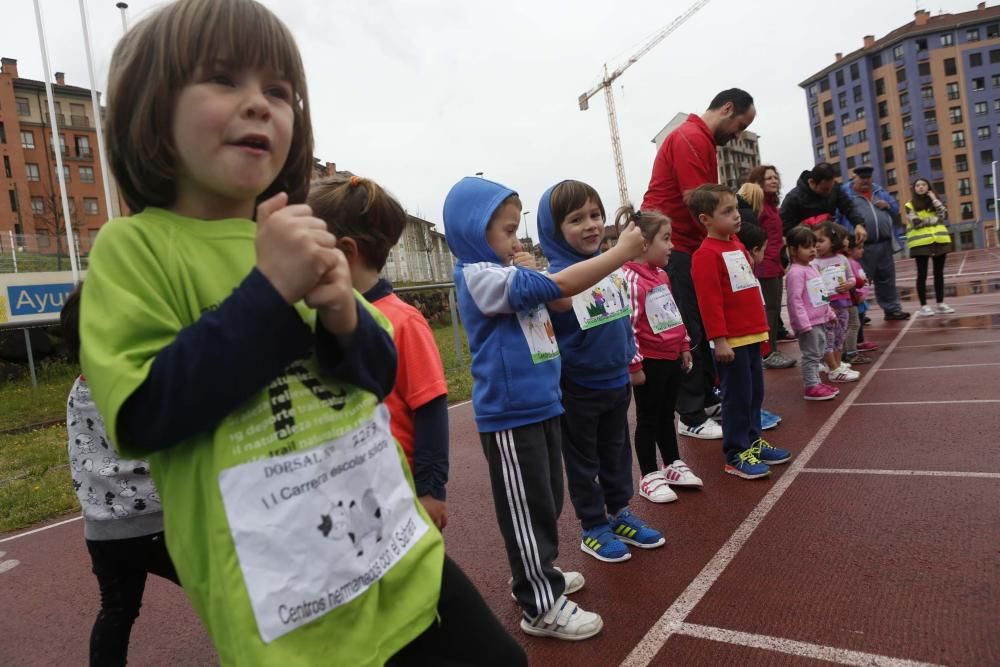 Carrera Solidaria por el Sáhara en el Estadio Municipal de Atletismo Yago Lamela