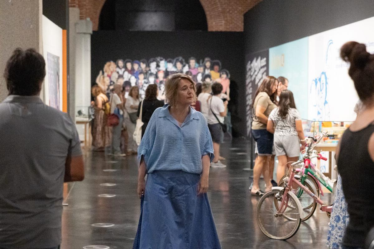 La delegada de Cultura, Turismo y Deporte, Marta Rivera de la Cruz, visita y hace balance de las exposiciones ‘Yo fui a EGB’ y ‘Arte y misericordia’.