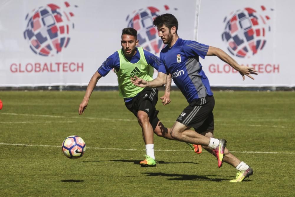 Entrenamiento del Real Oviedo en el Requexón