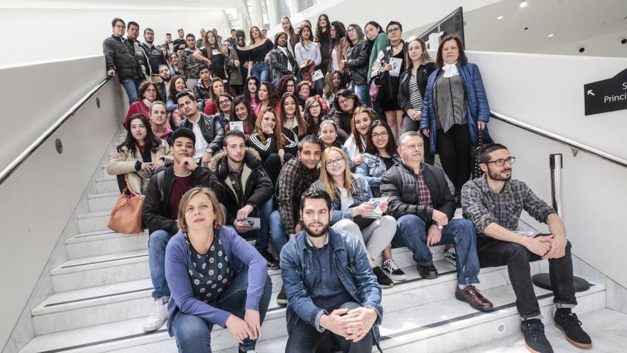 Participantes y monitores del plan durante su presentación en el Calatrava.