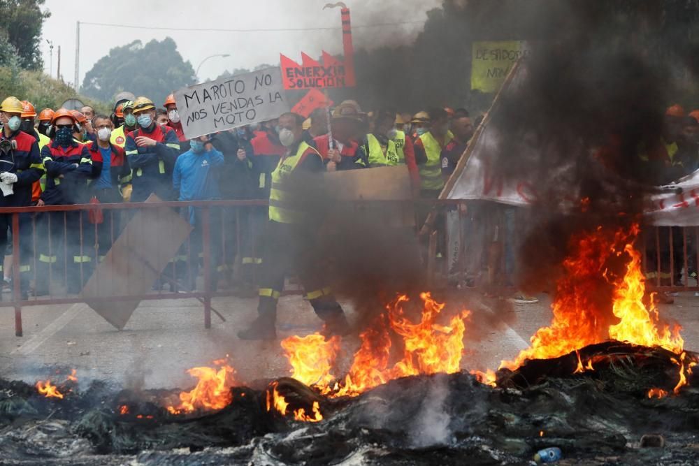 Protestas contra los despidos en Alcoa San Cibrao