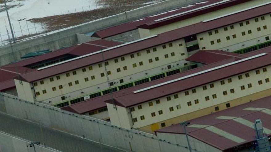 Fachada de la prisión de Villena donde se han producido la mayor parte de las intervenciones de droga.