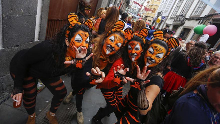 La Trova, Los Lola y la Orquesta Golosina se suman a las mascaritas para celebrar el Martes de Carnaval