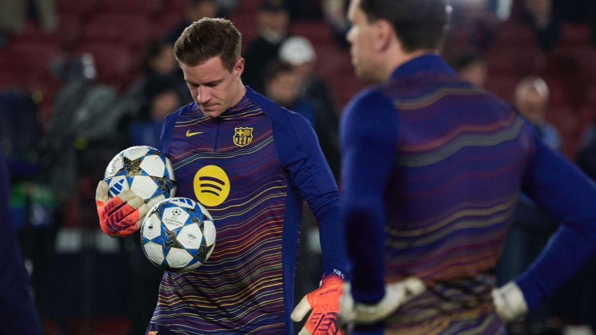 Ter Stegen, en el calentamiento