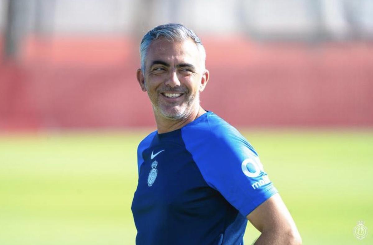 Toni Amor, durante su etapa como segundo entrenador del Mallorca.