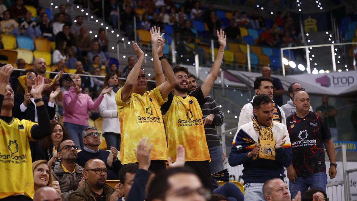 La afición claretiana vibró con el equipo el pasado martes en el Arena ante el Joventut.