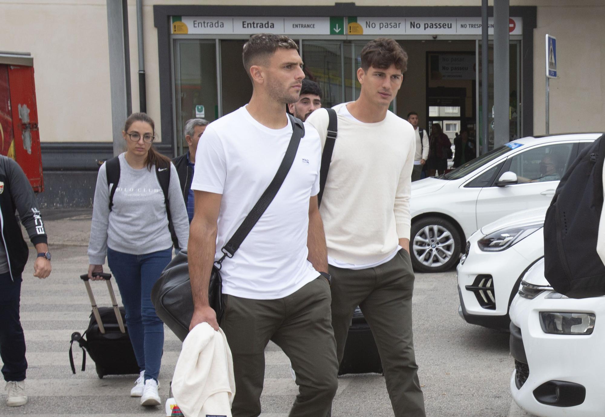 La expedición del Elche regresa de Madrid sin Francisco ni Jaime Ramos