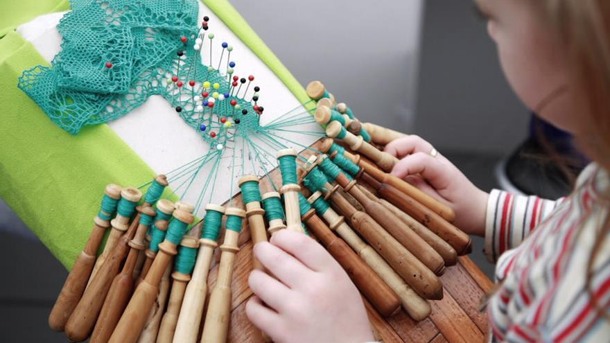 Mostra do encaixe de palillos