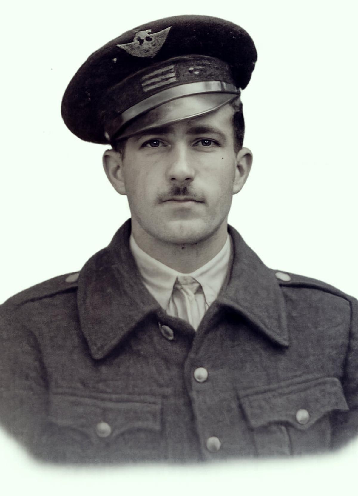 Daniel Ferreira Carretero fue el primer cartero funcionario de Aliste en Alcañices