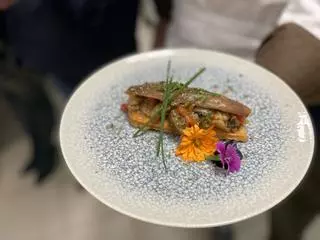 Boquerones a la ñora, albóndigas de mero, potaje de garbanzos y bacalao en Alicante