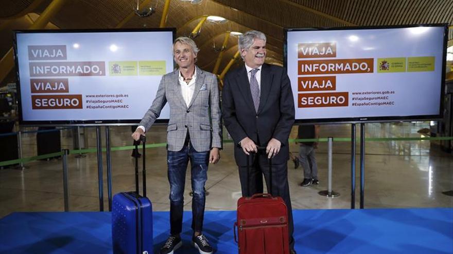 Exteriores recomienda viajar con precauciones a los españoles