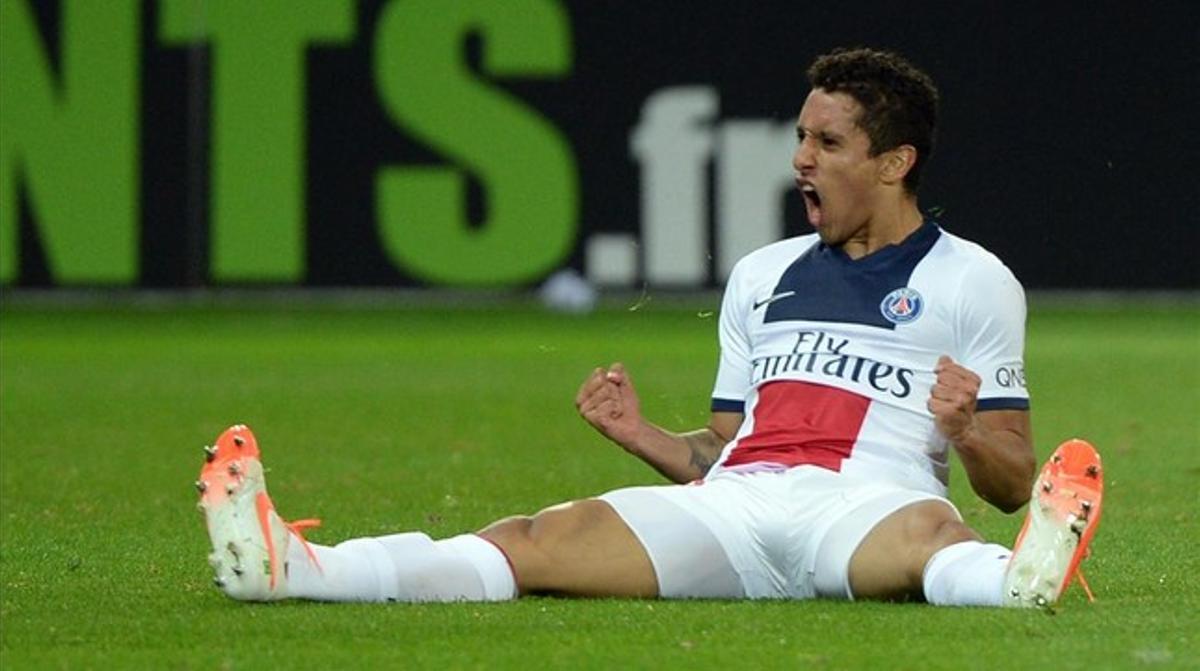 Marquinhos celebra un gol marcat al Lilla en un partit de la Lliga francesa.