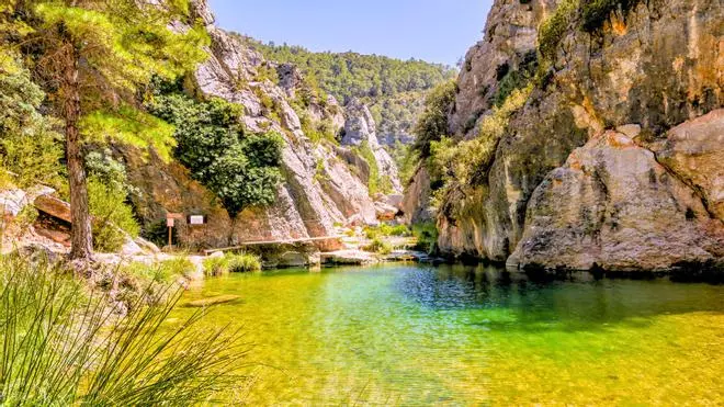 Lo llaman la Toscana española y está en Teruel: piscinas naturales de ensueño y rutas de senderismo
