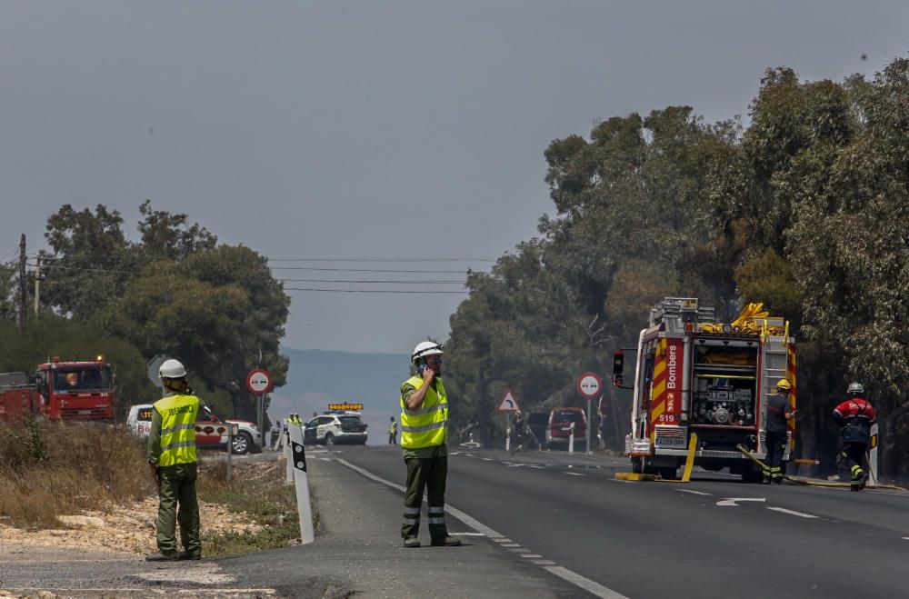 Una imagen del incendio en Santa Pola