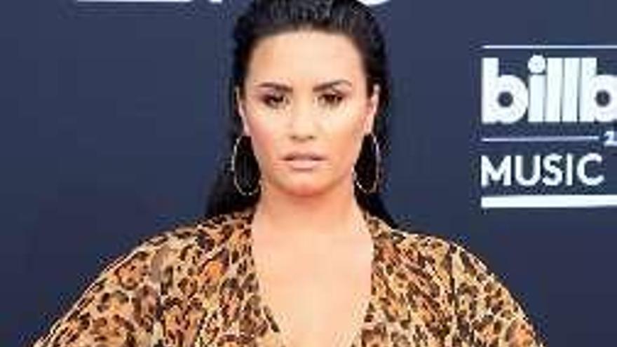 Demi Lovato está &quot;despierta&quot; tras haber sufrido una aparente sobredosis