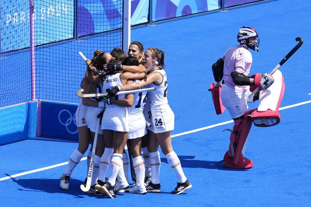 Hockey: Gran Bretaña - España. Hockey: Gran Bretaña - España.