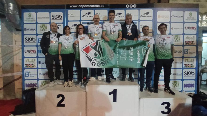 El CNS A Estrada se cuelga 24 medallas en el Gallego máster
