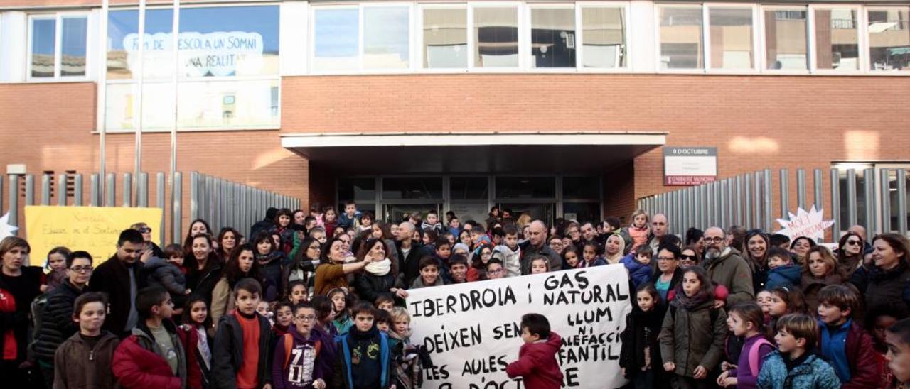 Un colegio de Alcàsser traslada a 137 alumnos porque no funciona la calefacción