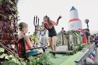 La gran fiesta de las carrozas de Valdesoto, en imágenes