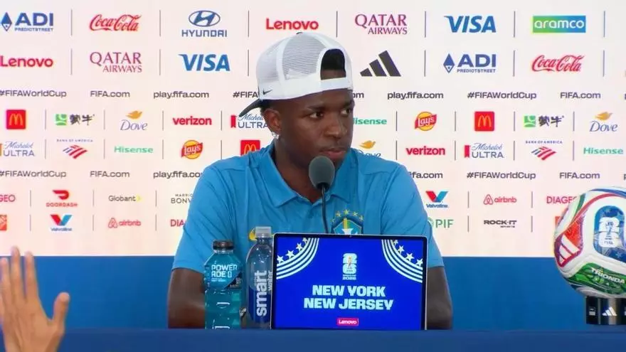 Vinícius, sobre su renovación: "Hablaré del Real Madrid cuando termine la temporada"