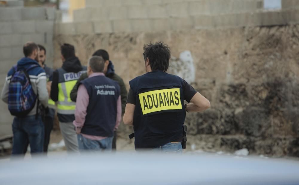 Drogenfahnder durchkämmen Baracken-Siedlung Son Banya