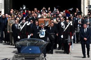 Italia despide a su ex primer ministro Berlusconi