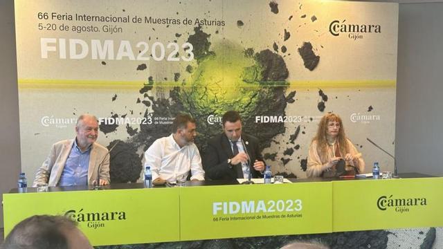 De izquierda a derecha, Leopoldo Tolivar, Jonás Fernández, Guillermo Peláez y Ana Isabel González.