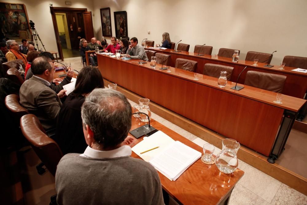 Pleno extraordinario en el Ayuntamiento de Avilés