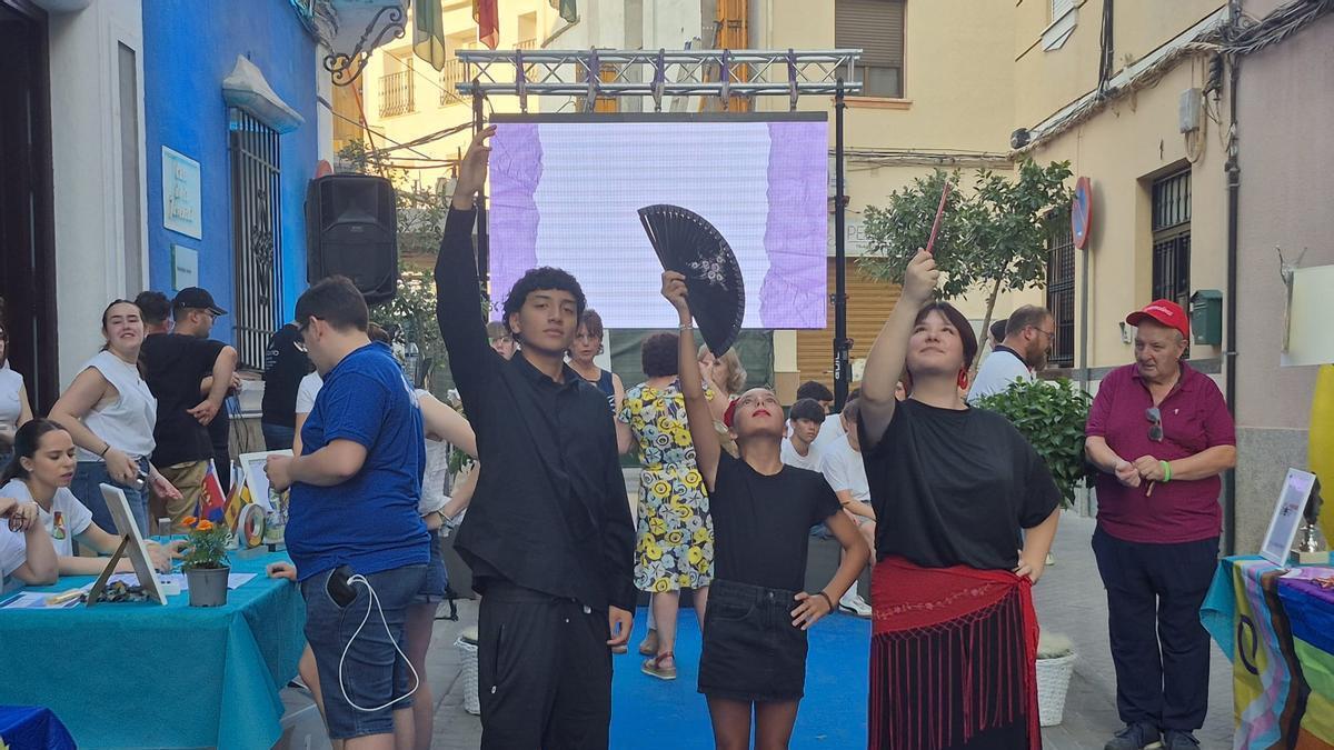 El programa La Calle Joven vuelve a mostrar en Cabra el talento y el emprendimiento de la juventud local.