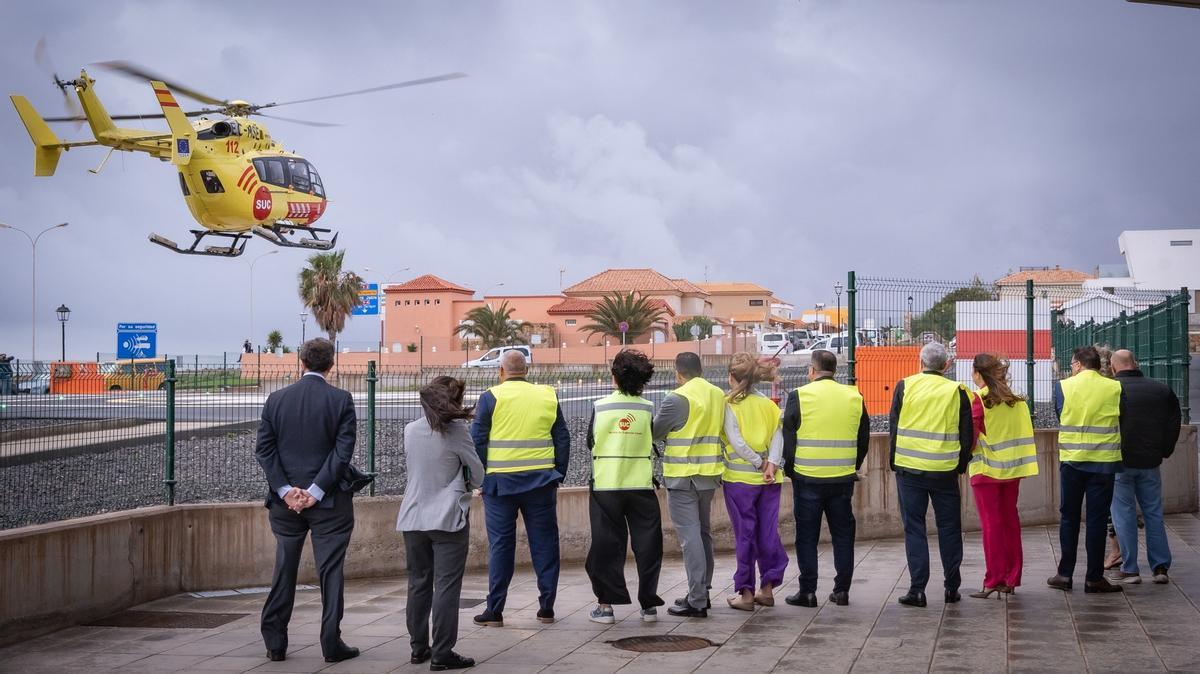 Un helicóptero para cuatro islas