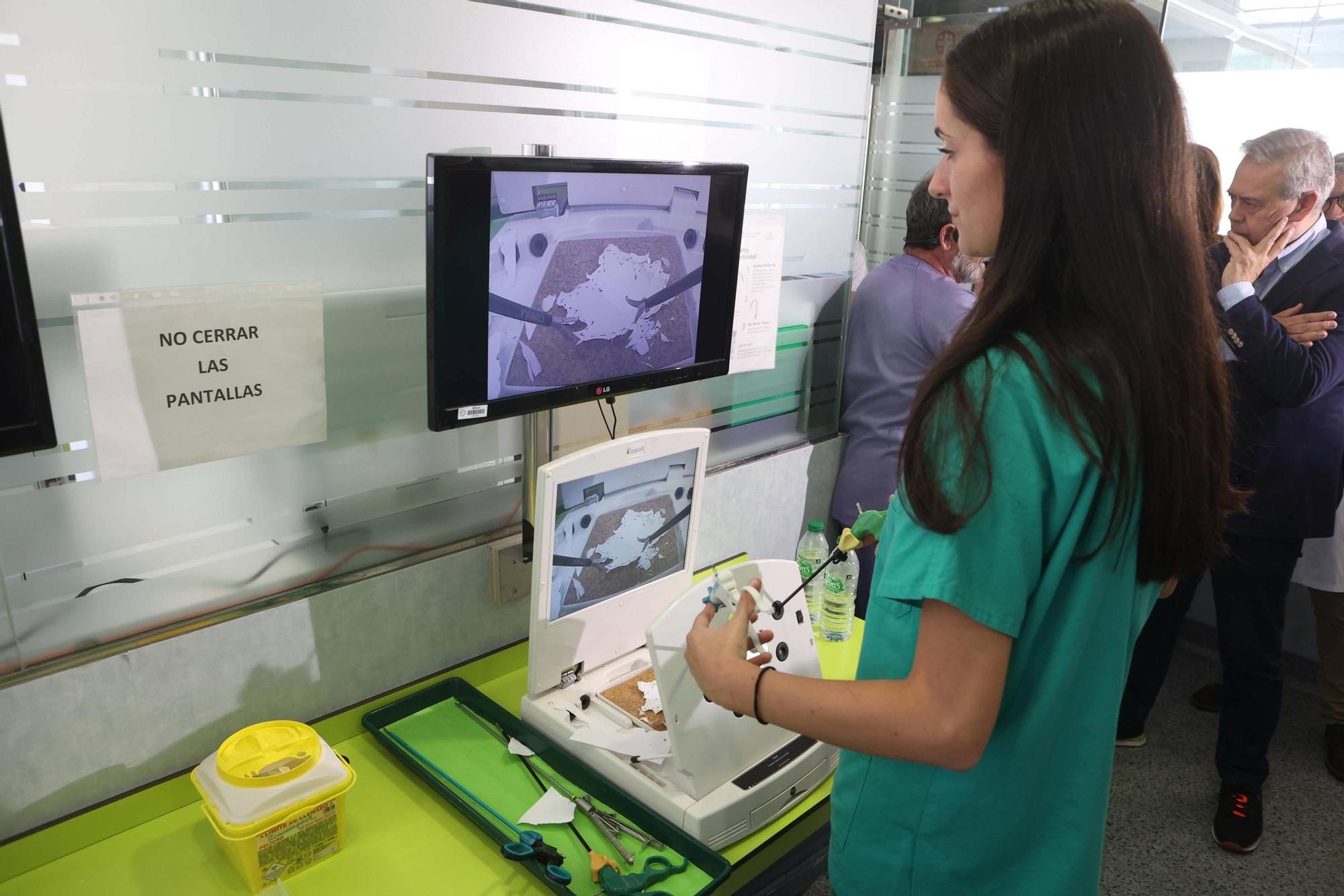 El conselleiro de Sanidade visita el Instituto de Investigación Biomédica de A Coruña