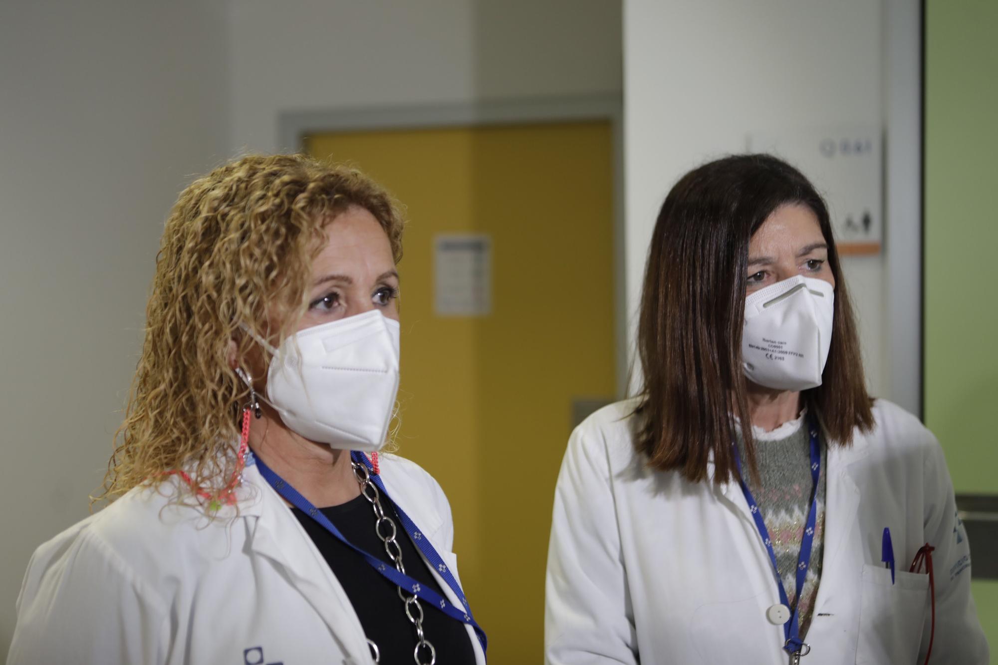 Vacunación infantil en el hospital Álvarez Buylla de Mieres