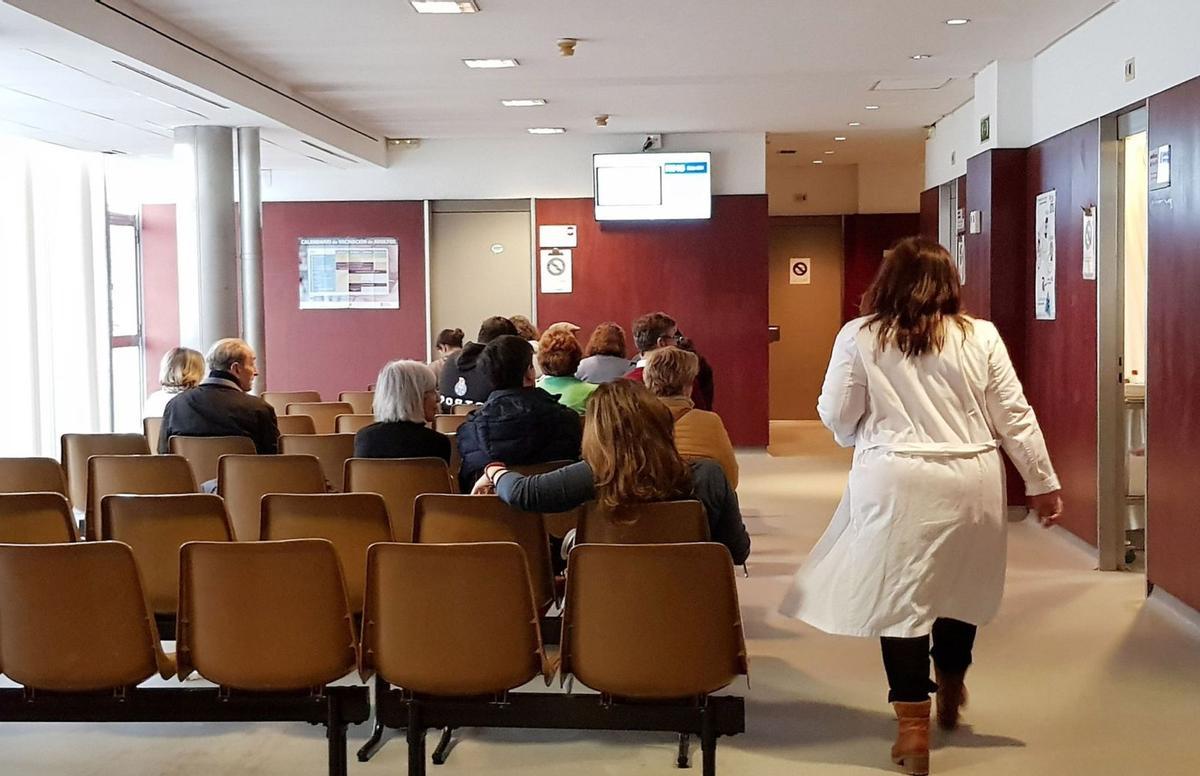 Sala de espera del centro de salud Virgen Peregrina, en Pontevedra.