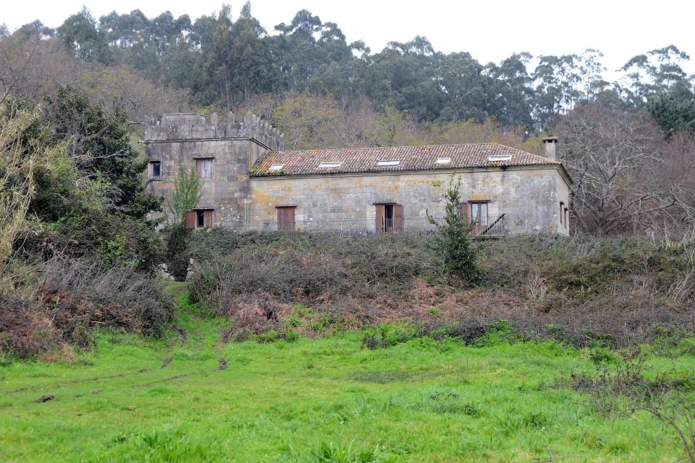 El pazo de Aldán, víctima del expolio