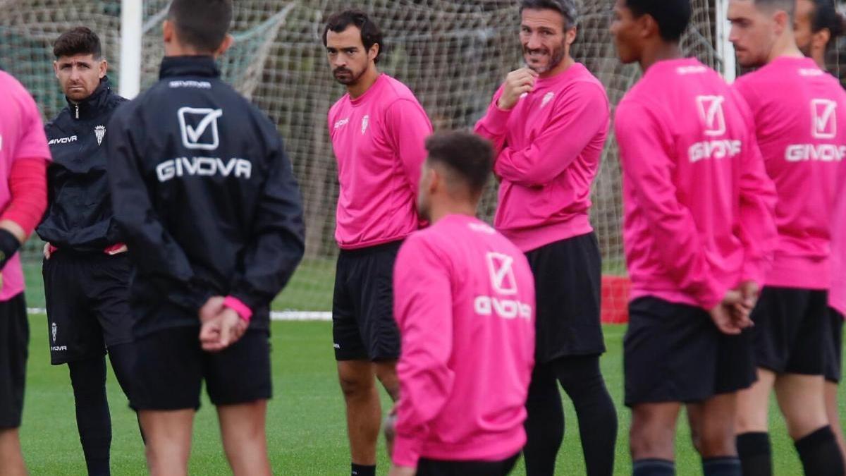 Miguel de las Cuevas regresa a los entrenamientos del Córdoba CF