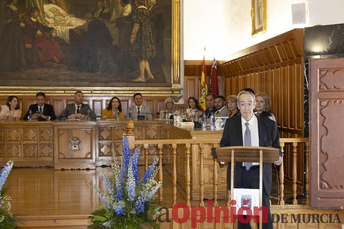 Así se ha vivido el emocionante acto del nombramiento de 'Hijo Predilecto' de Caravaca al doctor Juan Manuel Laborda