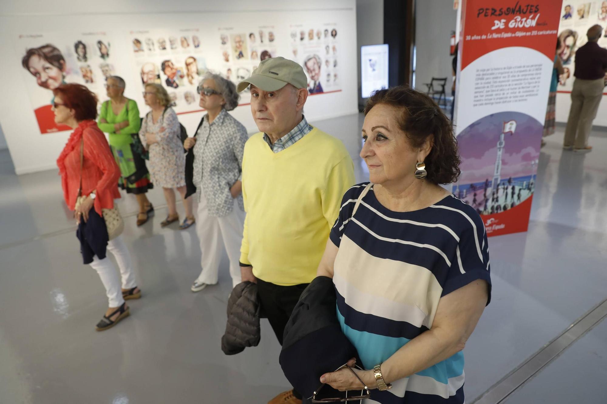 La ciudad aplaude la exposición "Personajes de Gijón" (en imágenes)