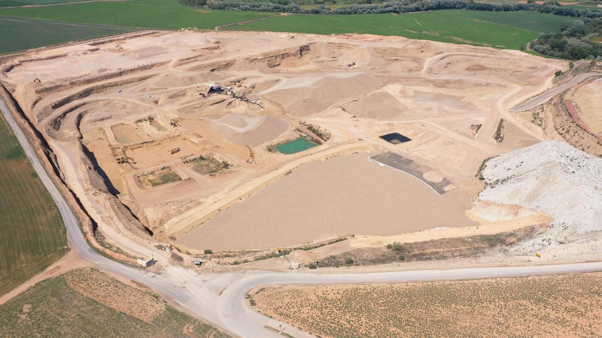 Proyecto de regeneración de una cantera con explotaciones agrícolas de Grupo MLN.