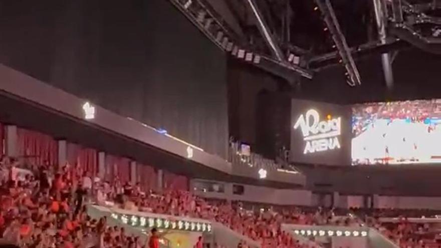 ¡Últimos minutos del encuentro y el Roig Arena ya canta “¡campeones, campeones!”