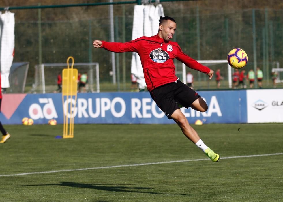 El Dépor se entrena antes de viajar a Almería