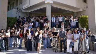 La UMU, que tiene nueve estudiantes en México, se suma a la consternación por el asesinato de una alumna de Granada