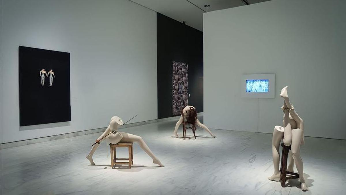 'Maniquíes' parte de la exposición de Carmen Calvo en el Museo Picasso de Barcelona.