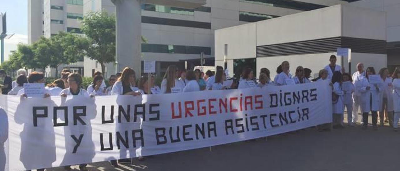 El hospital La Fe pide el apoyo de una empresa externa para mejorar urgencias